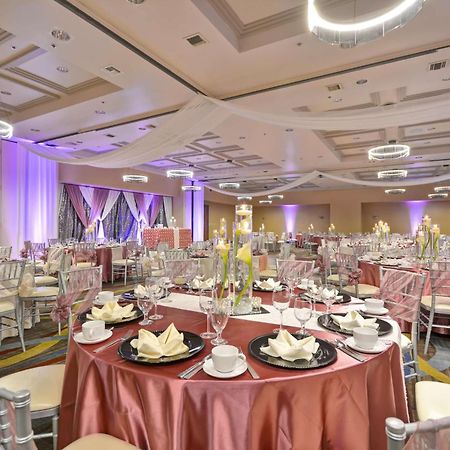 Doubletree By Hilton Phoenix North Екстериор снимка